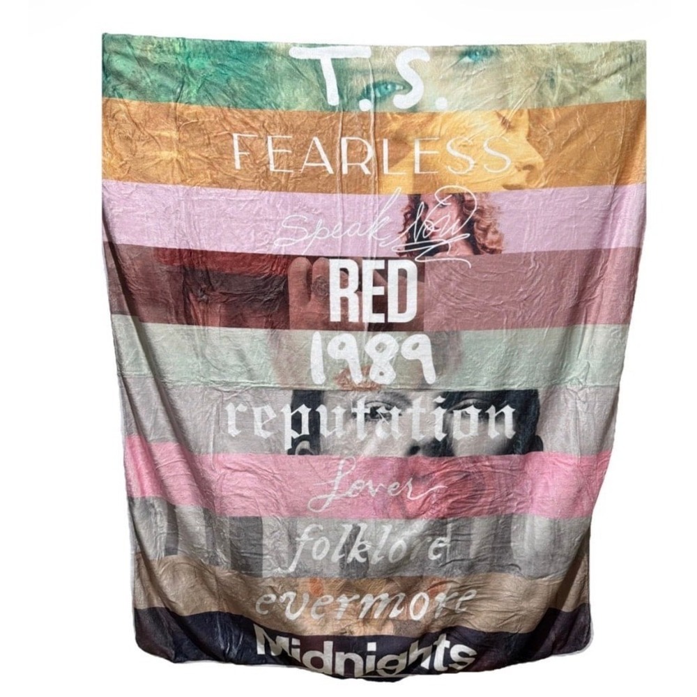 Taylor Swift Soft Fleece Graphic Throw Blanket 9 Album Covers Size 60x55 Inches